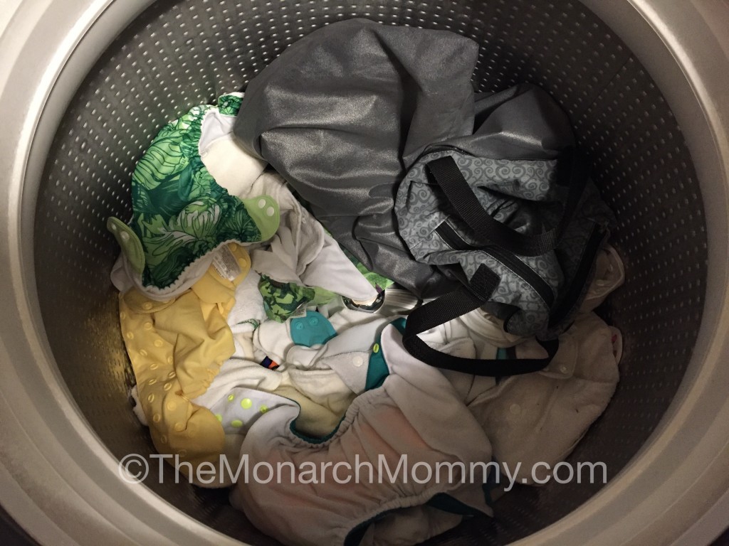 How The Monarch Mommy Washes Cloth DIapers